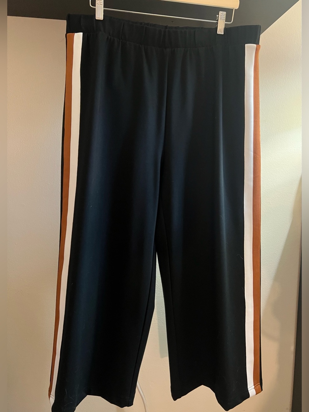 Universal Standard Stephanie Wide Leg Pants, Black with Ochre/White Stripe, sz M